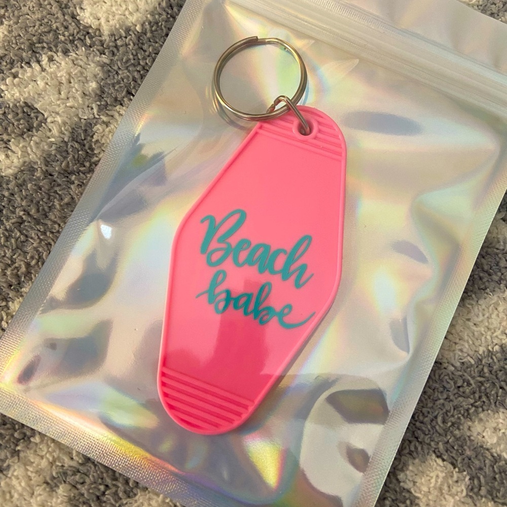 HANDMADE MOTEL KEYCHAIN